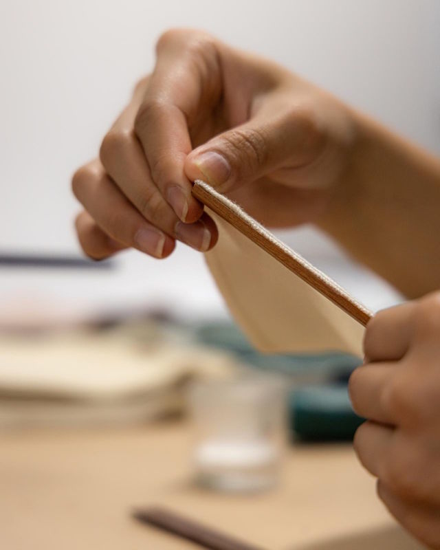 Materiali naturali e sostenibili per ventagli